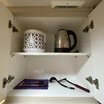 Fully Furnished 1Br The Alton Apartment By Travelio